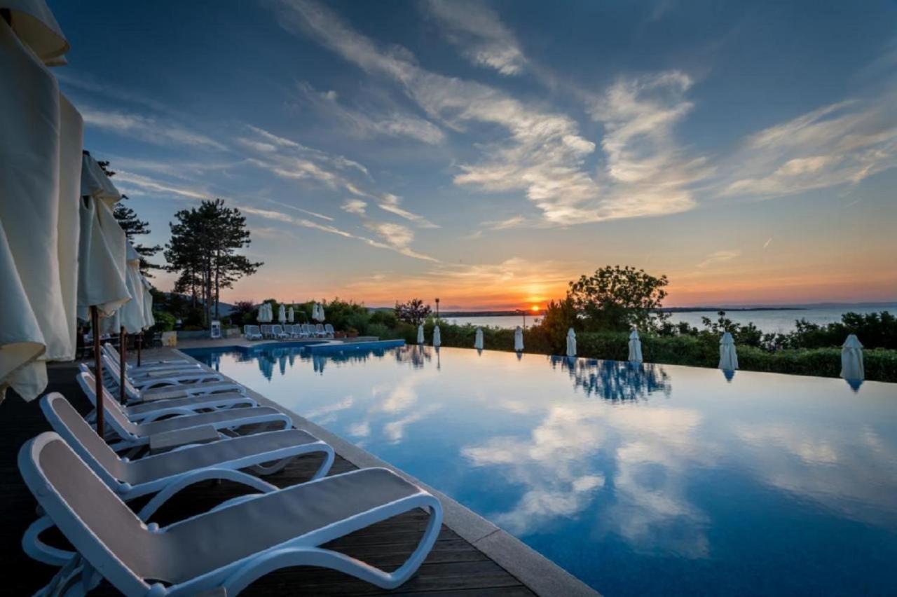 Eve Santa Marina Apartments - Sea, Pools, Relax Sozopol Eksteriør billede